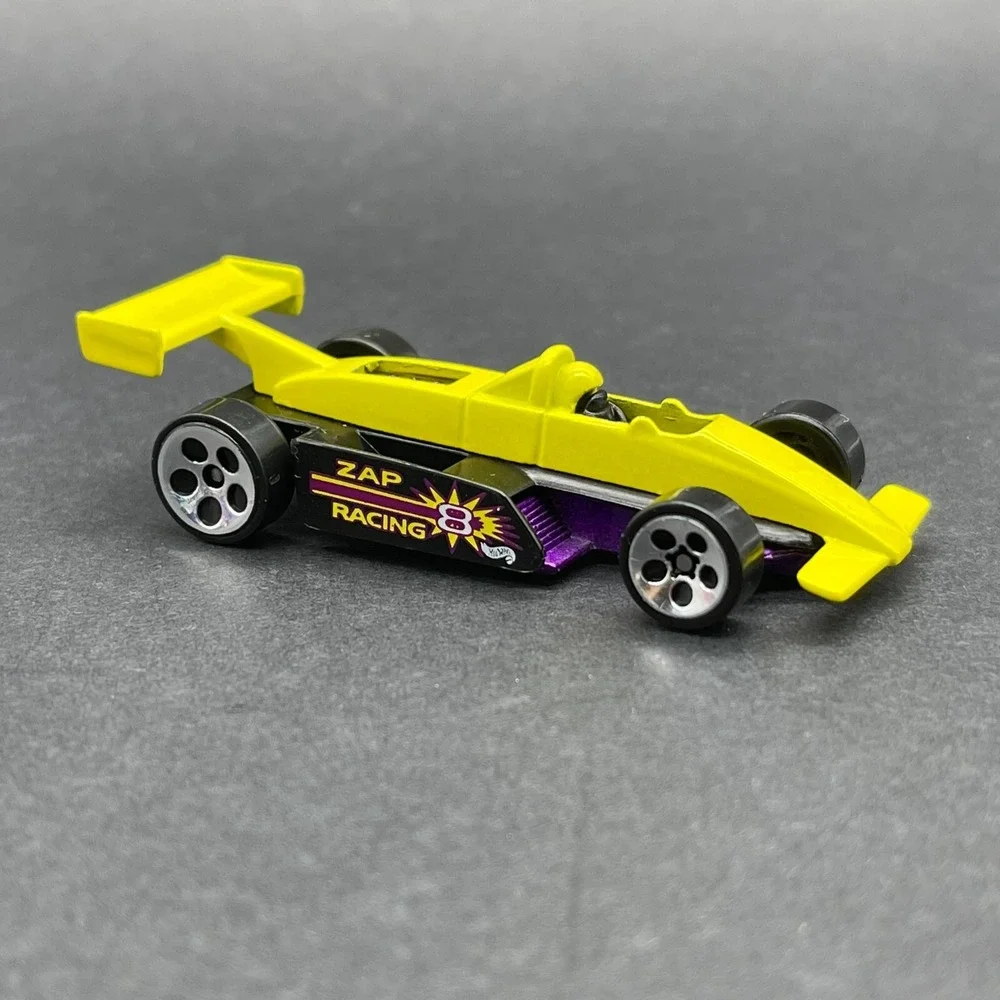 Hot Wheels #8 Zap Racing Indy‎ Race Car Yellow/Black Diecast 1/64 Scale Loose